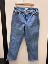 Load image into Gallery viewer, Abercrombie &amp; Fitch Denim Size 15/16 (34)
