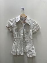 Load image into Gallery viewer, Princess Polly Short Sleeve Top Size Small
