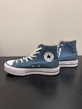 Load image into Gallery viewer, Converse Womens Athletic Shoes Womens 8.5
