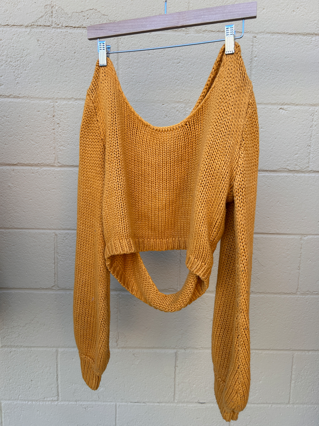 Rehab Sweater Size Large