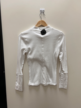 Load image into Gallery viewer, Free People Long Sleeve Top Size Small
