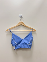 Load image into Gallery viewer, Sports Bra Size Small
