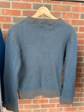 Load image into Gallery viewer, Eddie Bauer Sweater Size Large
