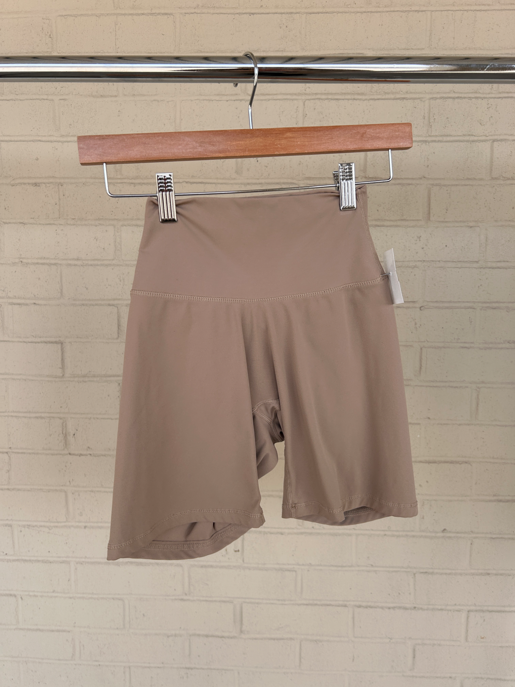 Nvgtn Athletic Shorts Size Small