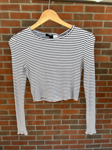 Forever 21 Long Sleeve Top Size Medium