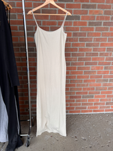 Load image into Gallery viewer, Maxi Dress Size Extra Large
