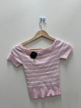 Load image into Gallery viewer, Garage Short Sleeve Top Size Extra Small

