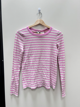 Load image into Gallery viewer, Aerie Long Sleeve Top Size Medium
