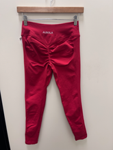 Load image into Gallery viewer, Athletic Pants Size Small
