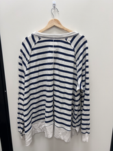 Load image into Gallery viewer, Aerie Long Sleeve Top Size Extra Large
