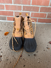 Load image into Gallery viewer, Universal Thread Boots Womens 6
