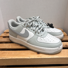 Load image into Gallery viewer, Nike Casual Shoes Mens 10.5
