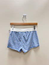Load image into Gallery viewer, Edikted Shorts Size Small
