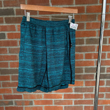 Load image into Gallery viewer, Lulu Lemon Athletic Shorts Size Small
