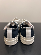 Load image into Gallery viewer, Converse Casual Shoes Womens 7

